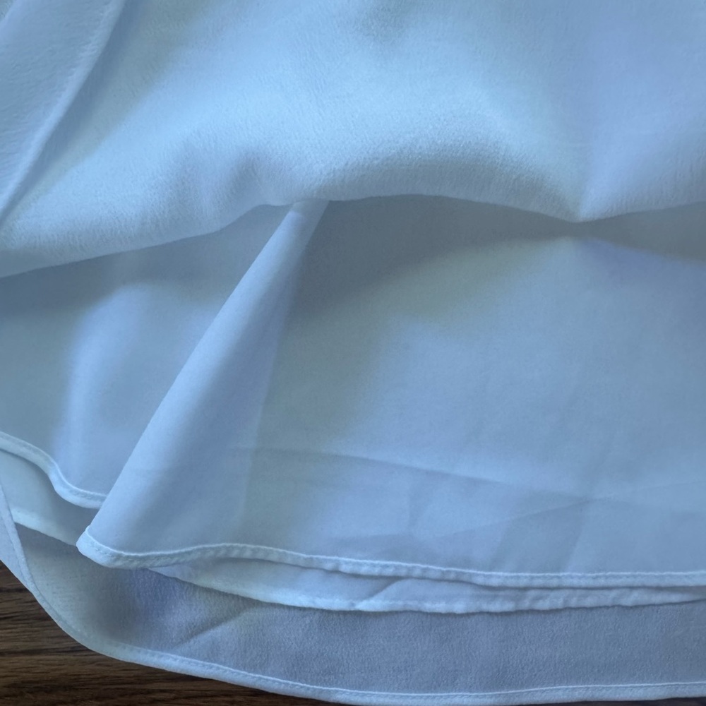 Express White Work-Ready Blouse - Picture 5 of 5